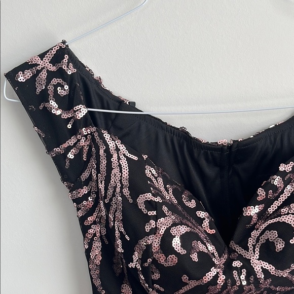 B Darlin Black and Rose Gold Off-the-Shoulder Sheath Mini Dress - Picture 4 of 6